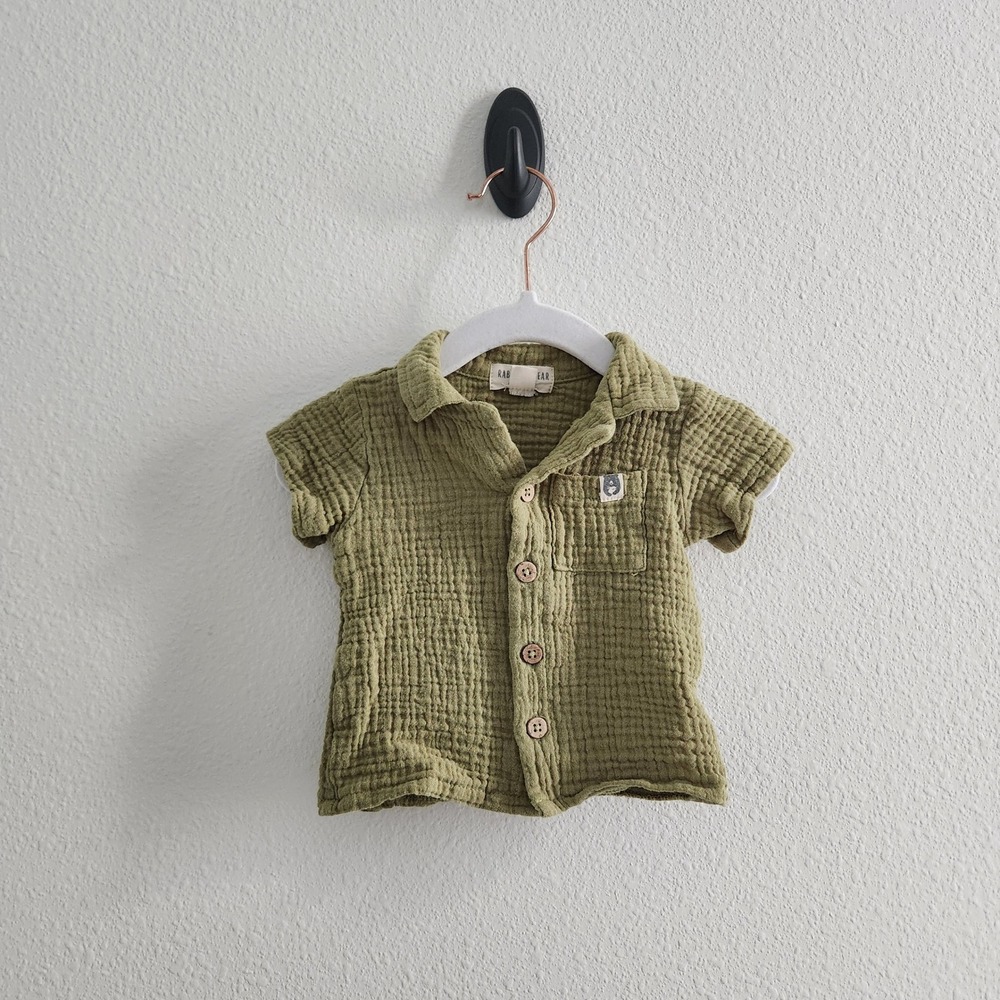 100% Organic Cotton Muslin Gauze Button Down Shirt Olive Green baby size 0-3M
